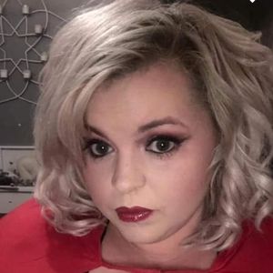 Meet your Posher, Cass